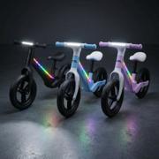 Glimmt løbecykel med indbygget RGB LED-lys til børn 3-7 år