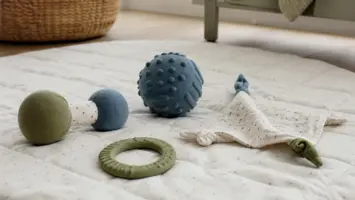 Babylegetøj til de mindste